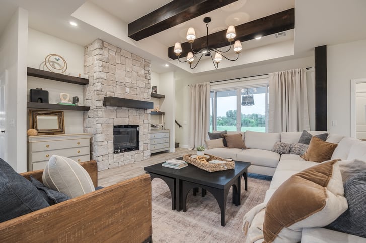 Fireplace_Horizon Stone_Herritage 19th Century_Limestone_Family Room_Farrow